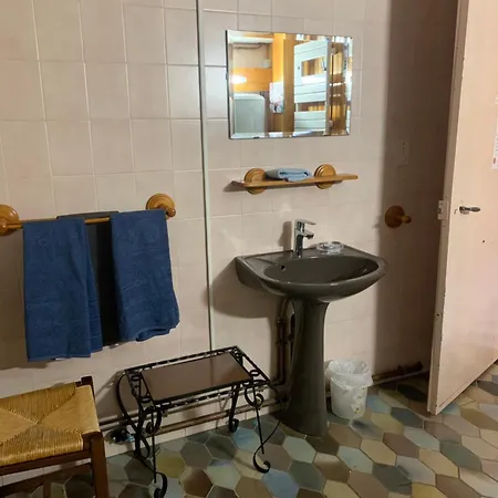 Rdc Dans Le Genestou * Besse-et-Saint-Anastaise