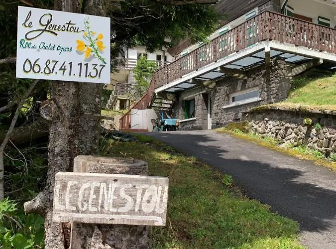 Rdc Dans Le Genestou Апартаменты